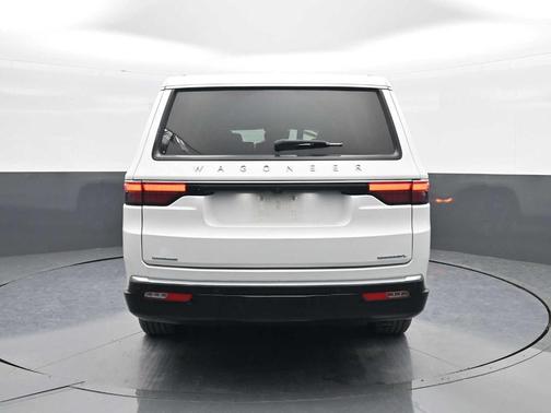 2023 Jeep Wagoneer L Series III