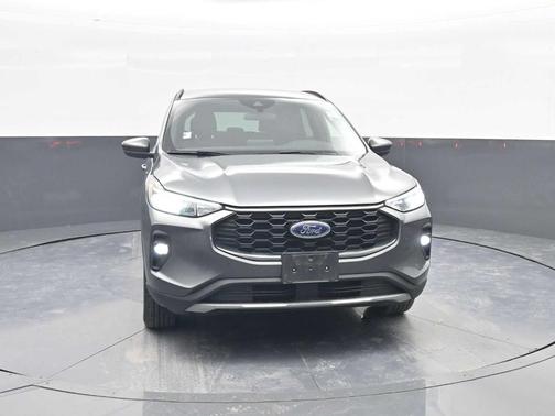 Carbonized Gray Metallic 2025 Ford Escape ST-Line Select