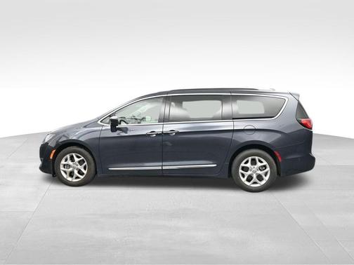 2020 Chrysler Pacifica Touring-L Plus