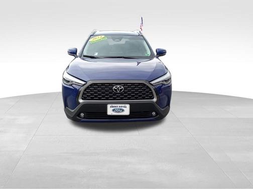 2024 Toyota Corolla Cross XLE