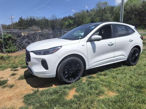 2025 Ford Escape ST-Line Elite