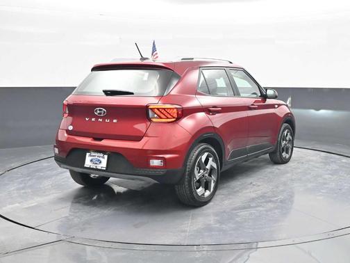 2024 Hyundai VENUE Limited