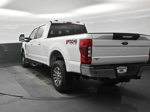 Oxford White 2021 Ford F-250 Lariat