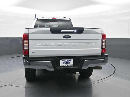 Oxford White 2021 Ford F-250 Lariat