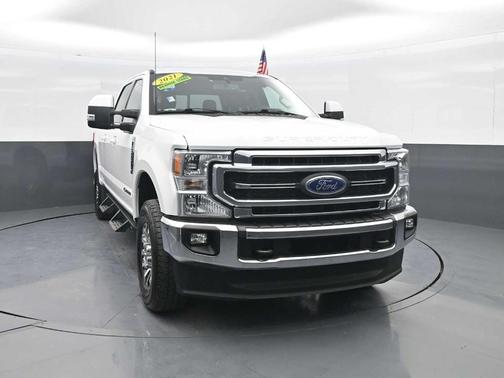 Oxford White 2021 Ford F-250 Lariat