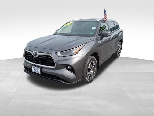 2023 Toyota Highlander Hybrid XLE