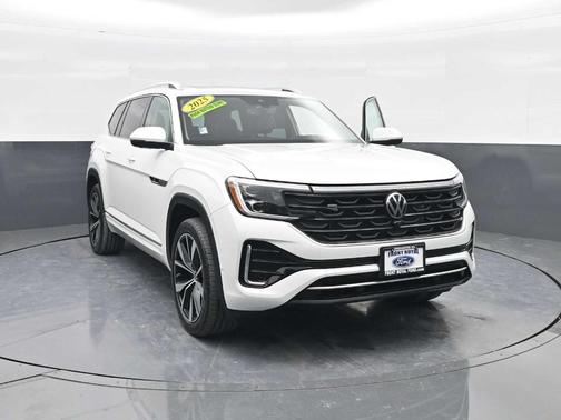 2025 Volkswagen Atlas 2.0T SEL Premium R-Line