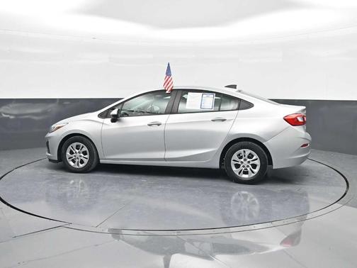 2019 Chevrolet Cruze LS