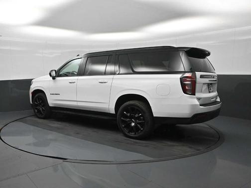 Summit White 2023 Chevrolet Suburban RST