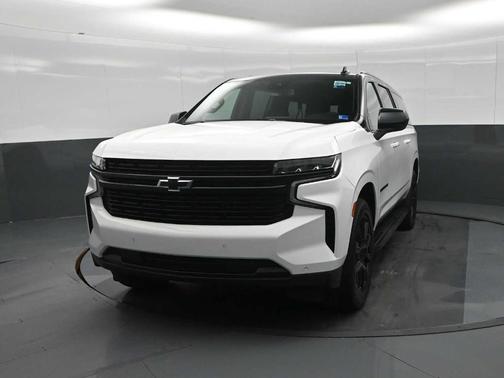 Summit White 2023 Chevrolet Suburban RST