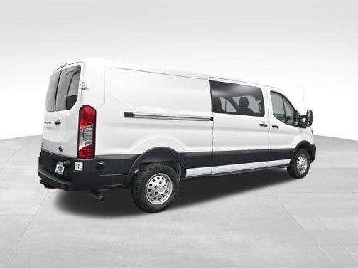 2025 Ford Transit-250 