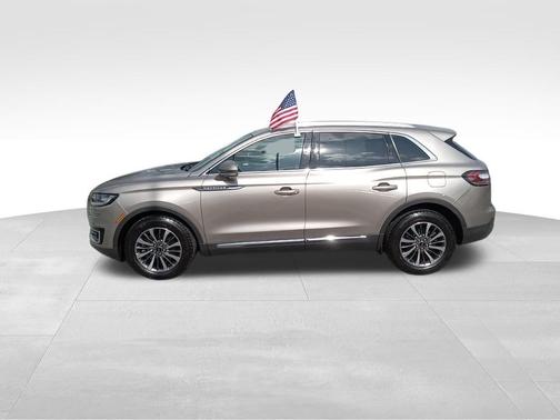 2020 Lincoln Nautilus Standard