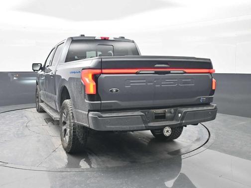 2023 Ford F-150 Lightning LARIAT