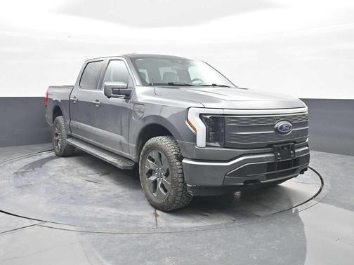 2023 Ford F-150 Lightning LARIAT