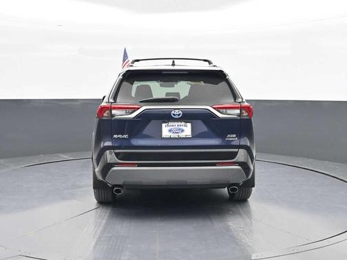 2020 Toyota RAV4 Hybrid XSE