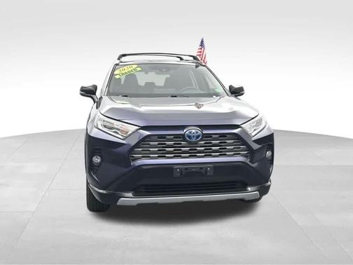 2020 Toyota RAV4 Hybrid XSE