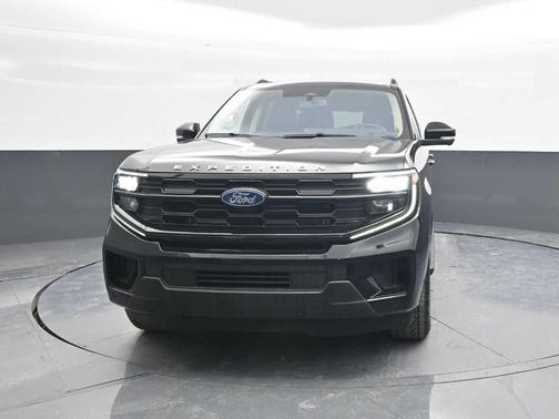 Agate Black 2025 Ford Expedition Max Active