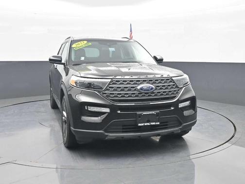 Agate Black 2023 Ford Explorer XLT
