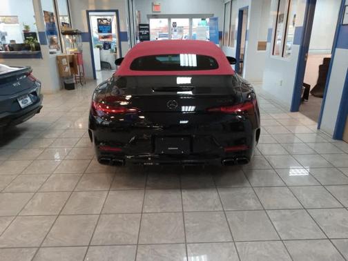 2022 Mercedes-Benz AMG SL 63 Base