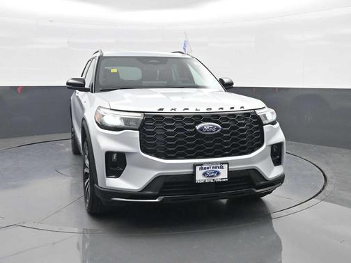 Space White Metallic 2026 Ford Explorer ST-Line