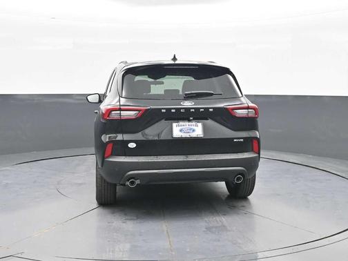 Agate Black Metallic 2026 Ford Escape ST-Line