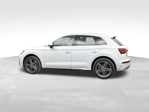 2021 Audi Q5 e 55 Premium