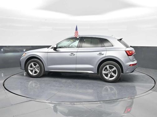 2023 Audi Q5 40 Premium