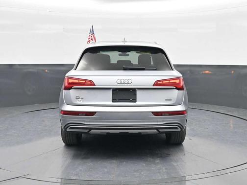 2023 Audi Q5 40 Premium