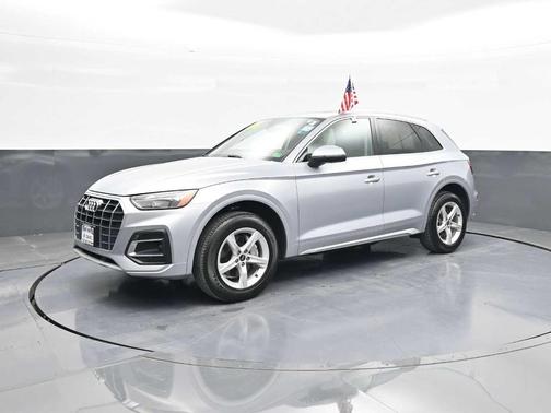 2023 Audi Q5 40 Premium