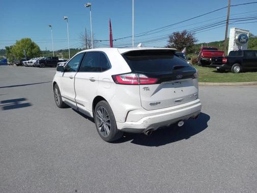 White Platinum Tri-Coat Metallic 2019 Ford Edge Titanium
