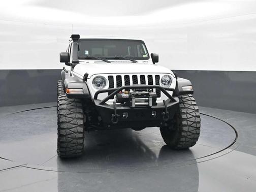 2020 Jeep Gladiator Sport