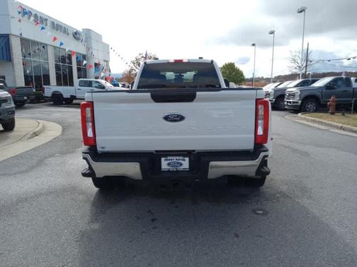 2024 Ford F-350 XLT