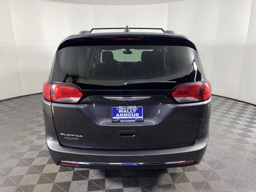 2020 Chrysler Pacifica Touring-L Plus
