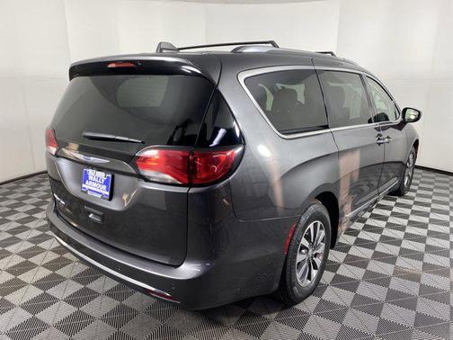 2020 Chrysler Pacifica Touring-L Plus