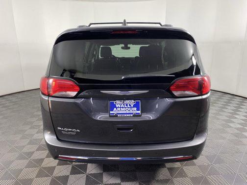 2020 Chrysler Pacifica Touring-L Plus