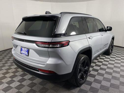 2024 Jeep Grand Cherokee Altitude