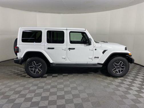 2026 Jeep Wrangler 4-Door Sahara 4x4