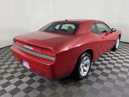 2012 Dodge Challenger SXT