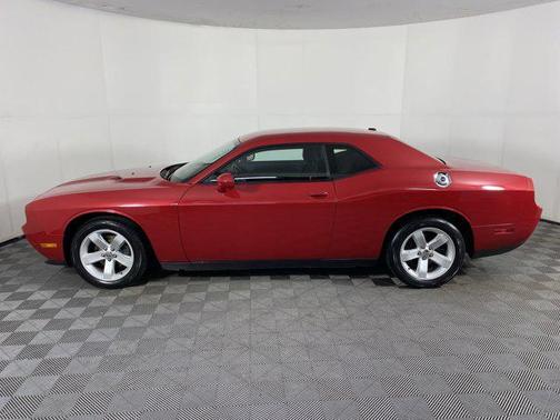2012 Dodge Challenger SXT