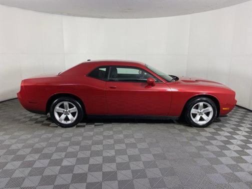 2012 Dodge Challenger SXT