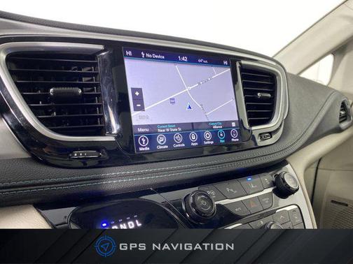 2018 Chrysler Pacifica Hybrid Limited