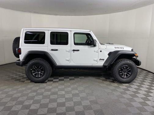 Bright White Clearcoat 2026 Jeep Wrangler Willys