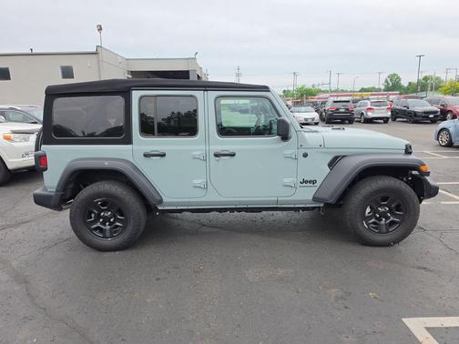 Earl Clearcoat 2024 Jeep Wrangler Sport