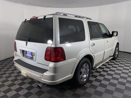 2005 Lincoln Navigator Luxury
