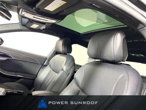 2022 Audi A8 L 55 TFSI quattro Tiptronic