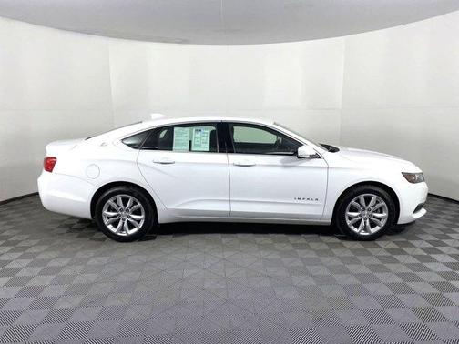 Photo 2 of 30 of 2017 Chevrolet Impala 1LT