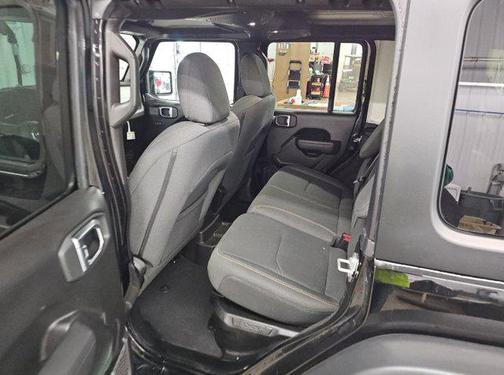 2025 Jeep Wrangler 4xe Willys