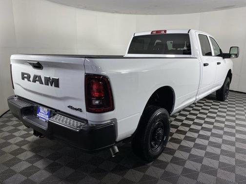 2025 RAM 2500 Tradesman Crew Cab 4x4 8' Box