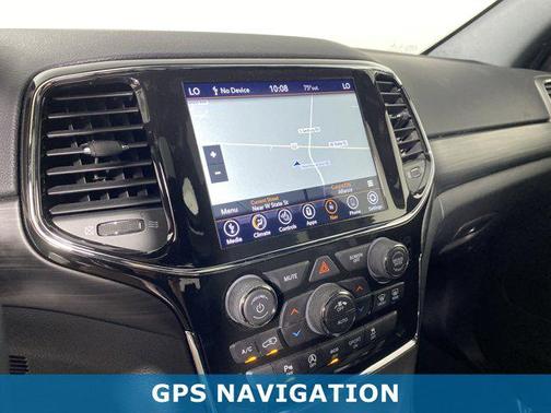 2022 Jeep Grand Cherokee Laredo