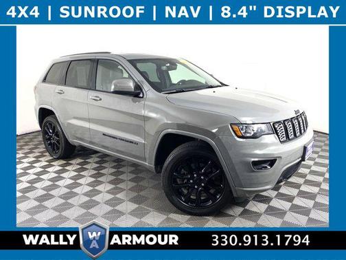 2022 Jeep Grand Cherokee Laredo